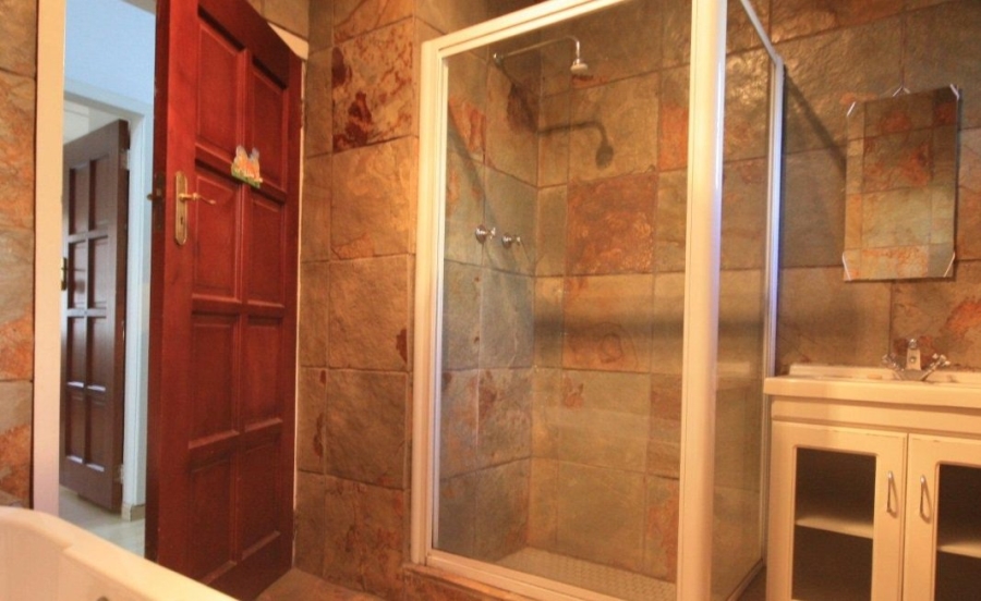 4 Bedroom Property for Sale in Vanderbijlpark SW 5 Gauteng