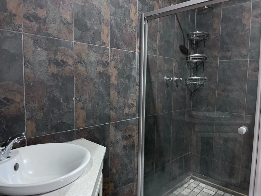 4 Bedroom Property for Sale in Vanderbijlpark SW 5 Gauteng