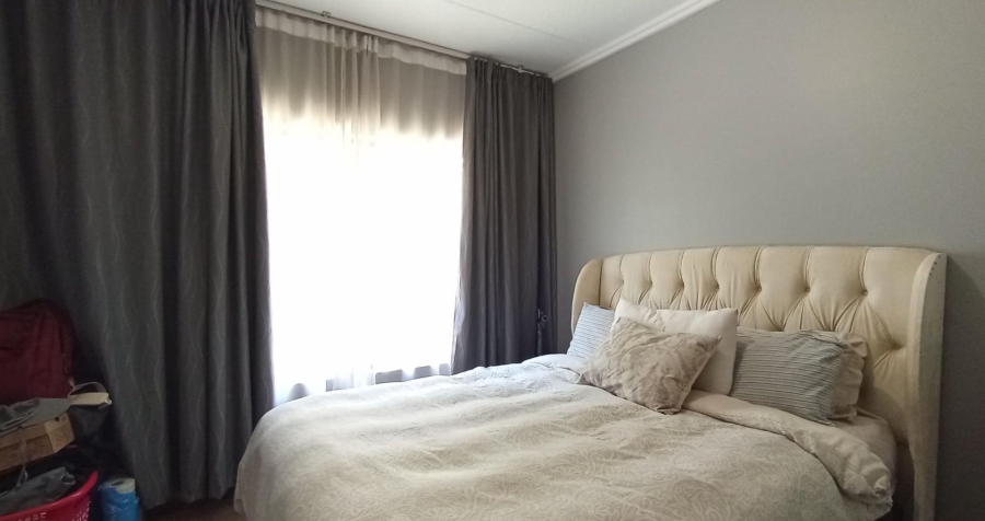 1 Bedroom Property for Sale in Beverley Gauteng