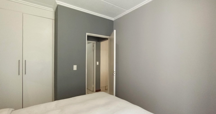 1 Bedroom Property for Sale in Beverley Gauteng