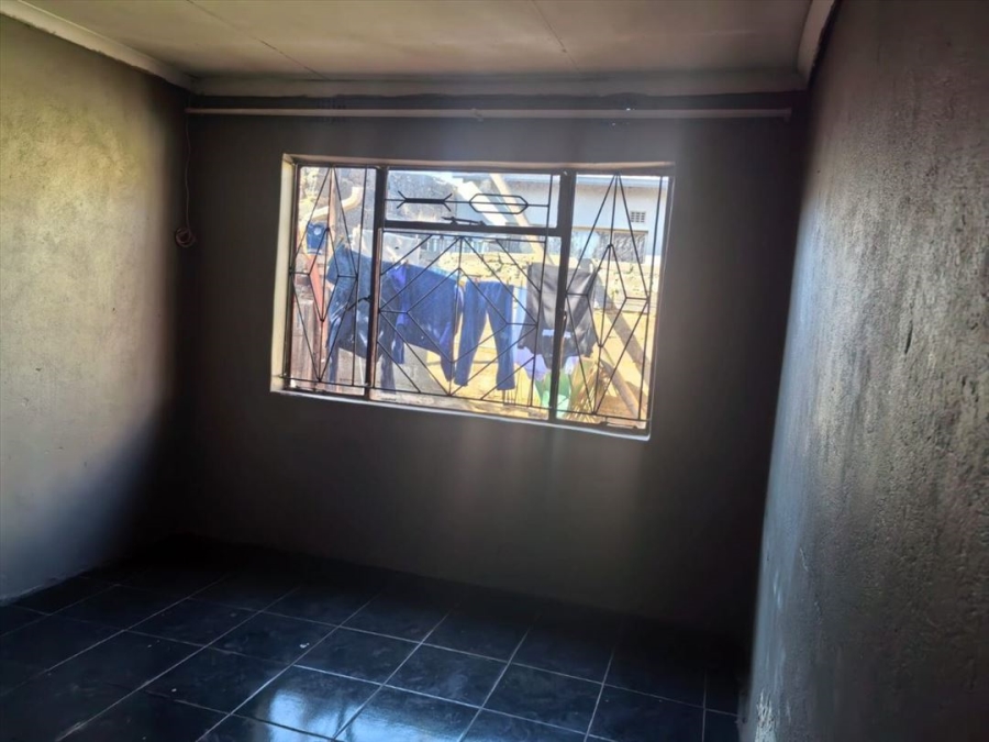 6 Bedroom Property for Sale in Leboeng Gauteng