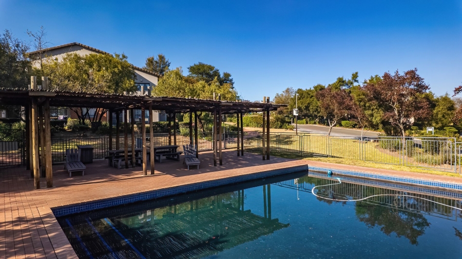 1 Bedroom Property for Sale in Jackal Creek Golf Estate Gauteng