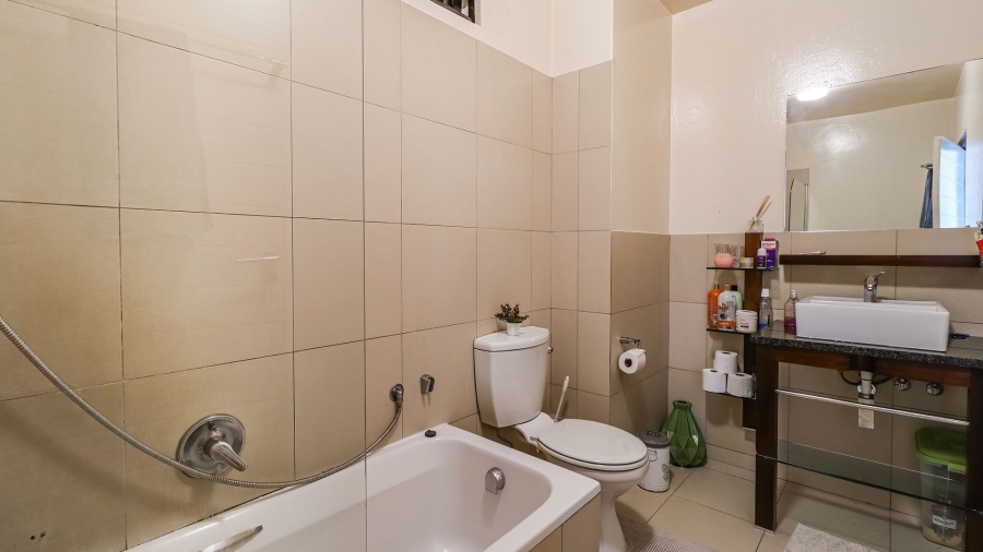 1 Bedroom Property for Sale in Jackal Creek Golf Estate Gauteng