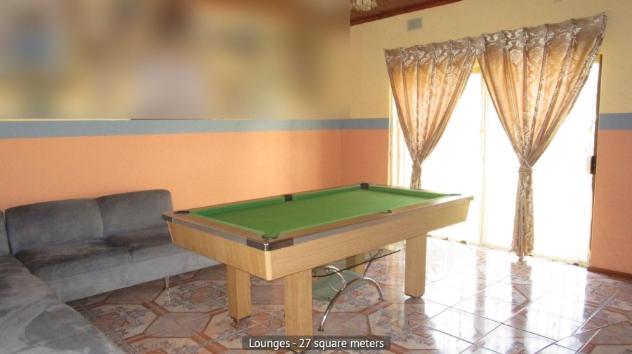 5 Bedroom Property for Sale in Mackenzie Park Gauteng