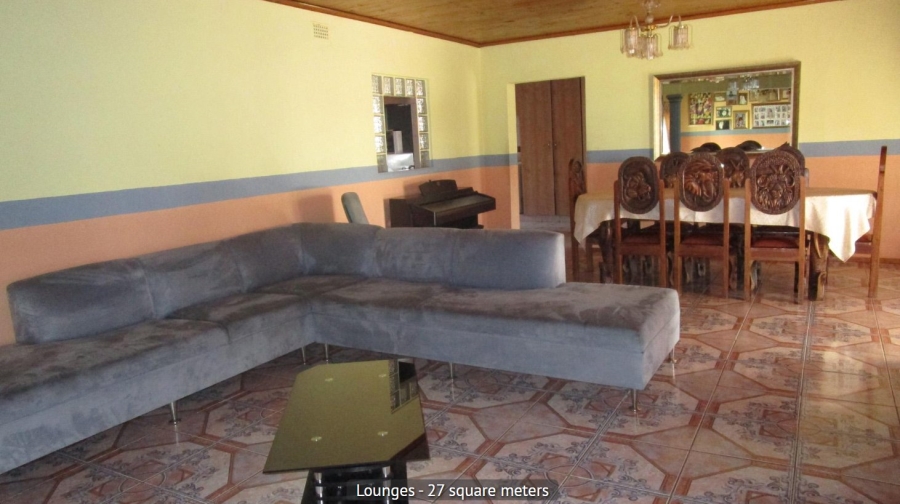 5 Bedroom Property for Sale in Mackenzie Park Gauteng