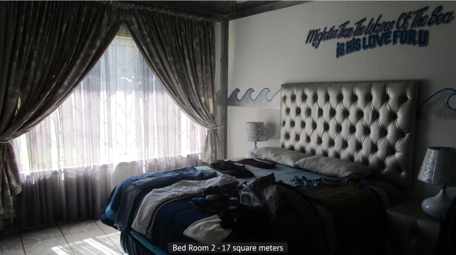 5 Bedroom Property for Sale in Mackenzie Park Gauteng