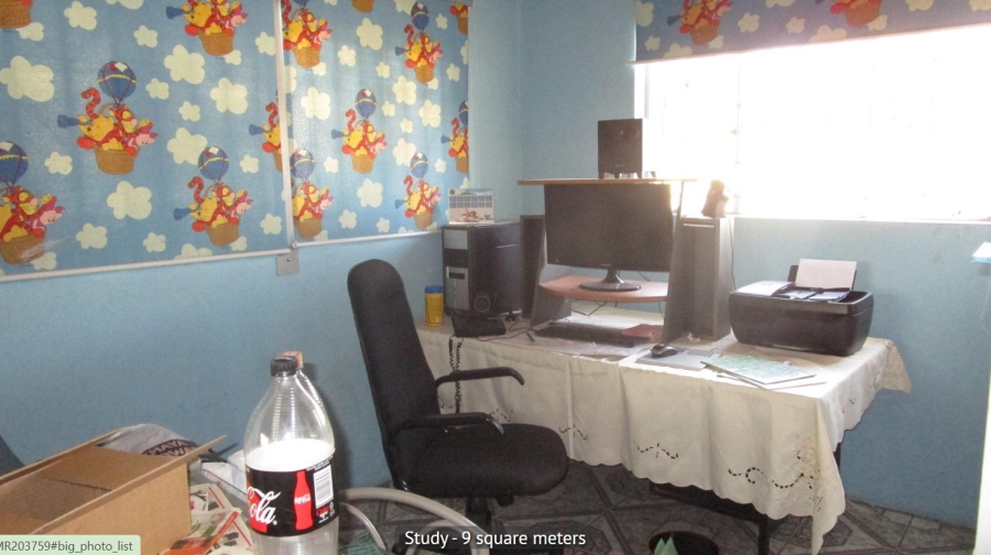 5 Bedroom Property for Sale in Mackenzie Park Gauteng