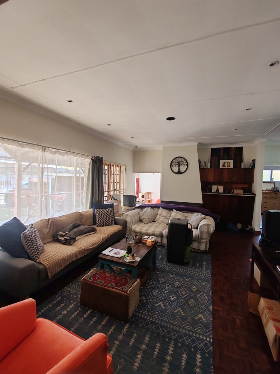 5 Bedroom Property for Sale in Hazelwood Gauteng