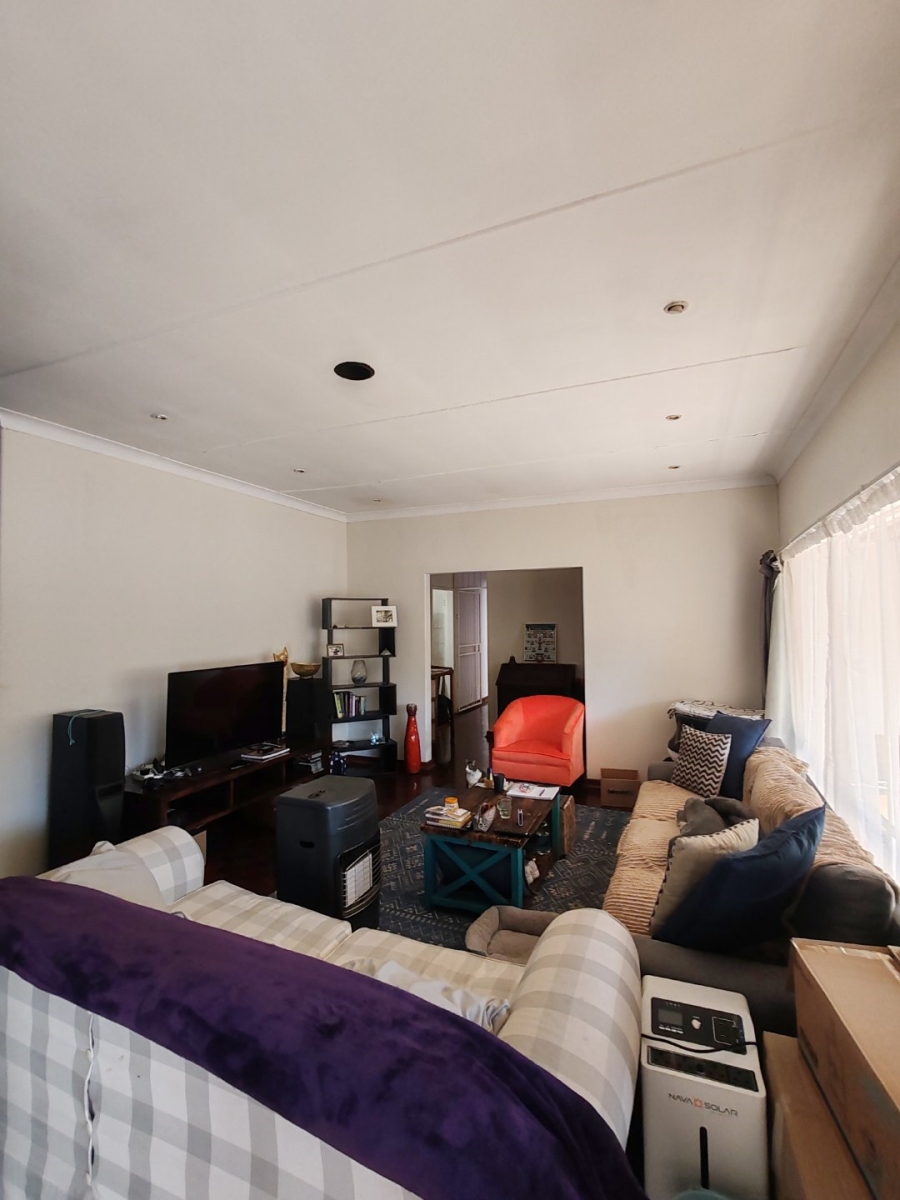 5 Bedroom Property for Sale in Hazelwood Gauteng