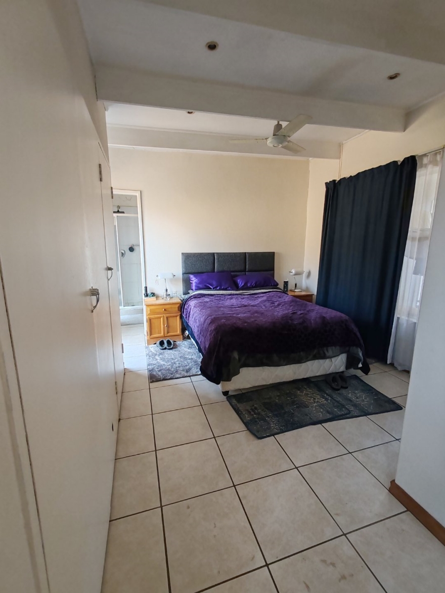 5 Bedroom Property for Sale in Hazelwood Gauteng