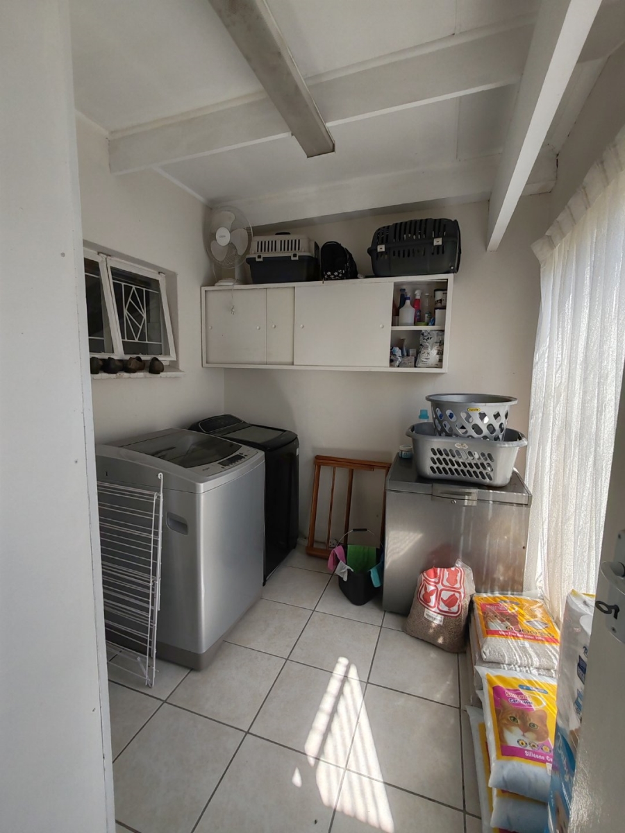 5 Bedroom Property for Sale in Hazelwood Gauteng