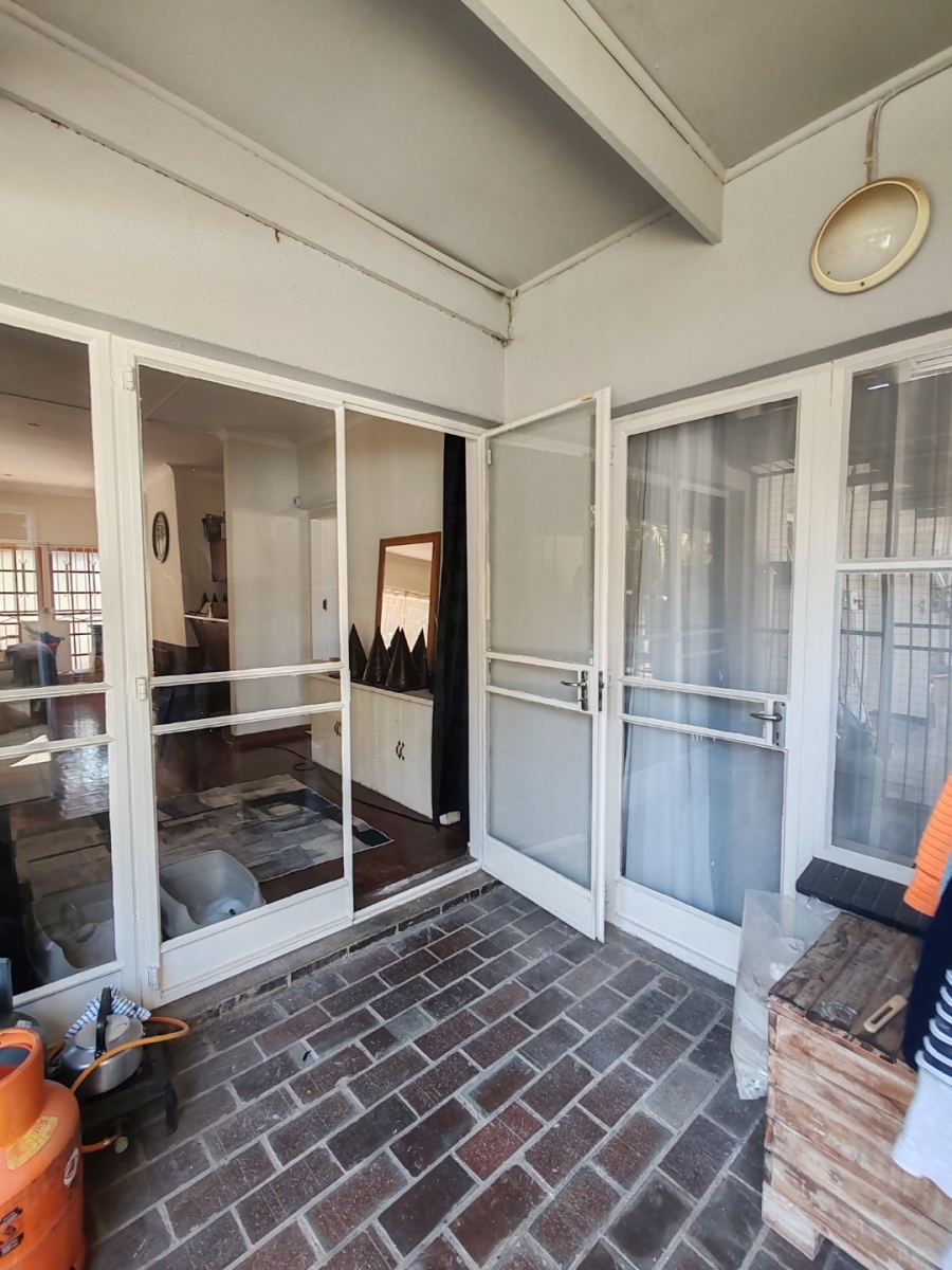 5 Bedroom Property for Sale in Hazelwood Gauteng