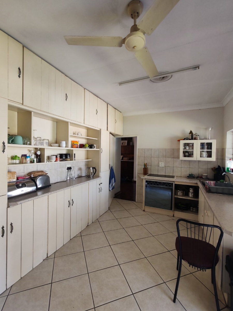 5 Bedroom Property for Sale in Hazelwood Gauteng