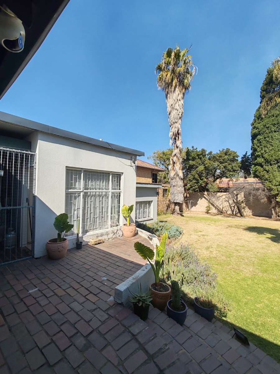 5 Bedroom Property for Sale in Hazelwood Gauteng