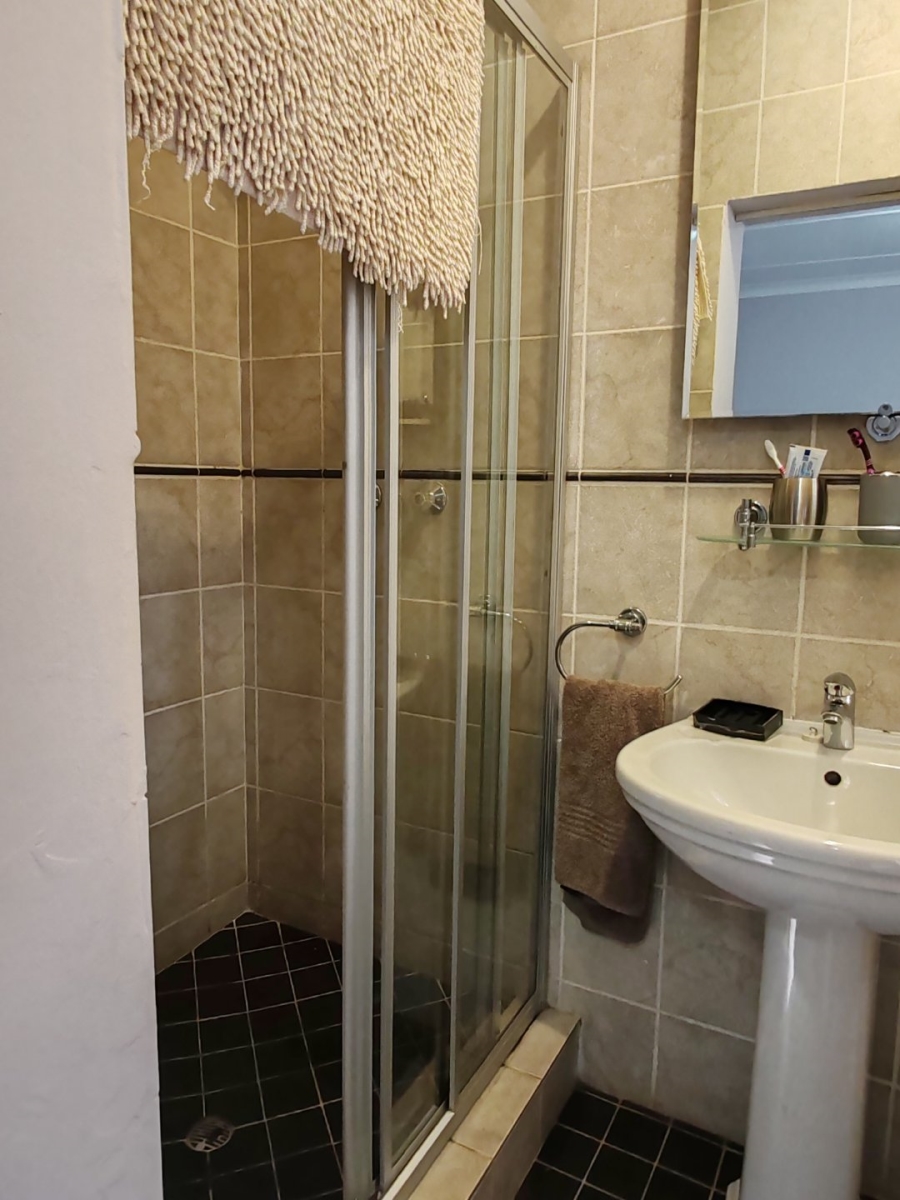 5 Bedroom Property for Sale in Hazelwood Gauteng