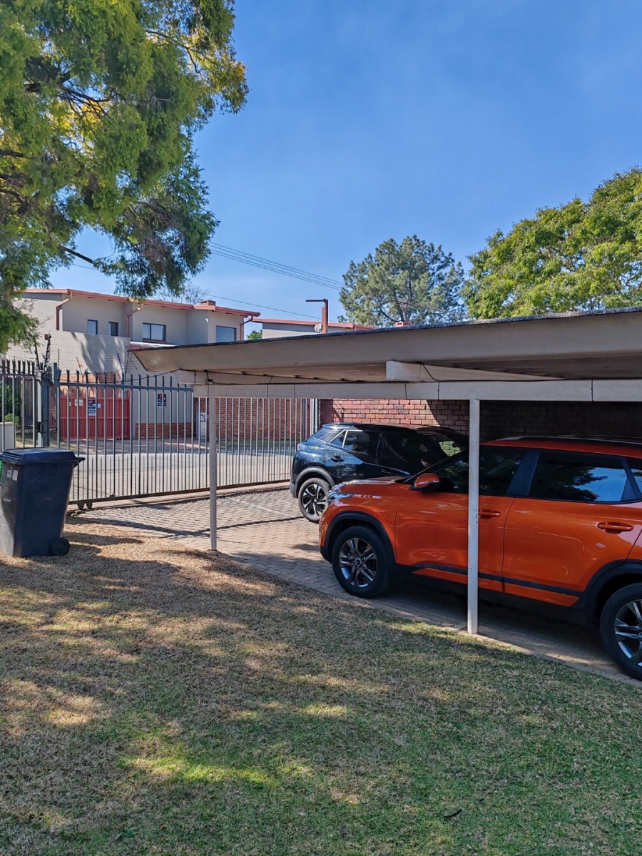 5 Bedroom Property for Sale in Hazelwood Gauteng