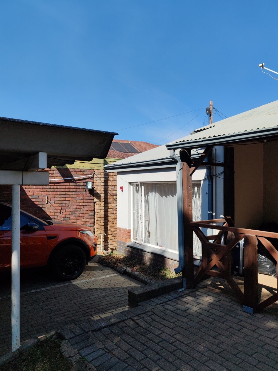 5 Bedroom Property for Sale in Hazelwood Gauteng