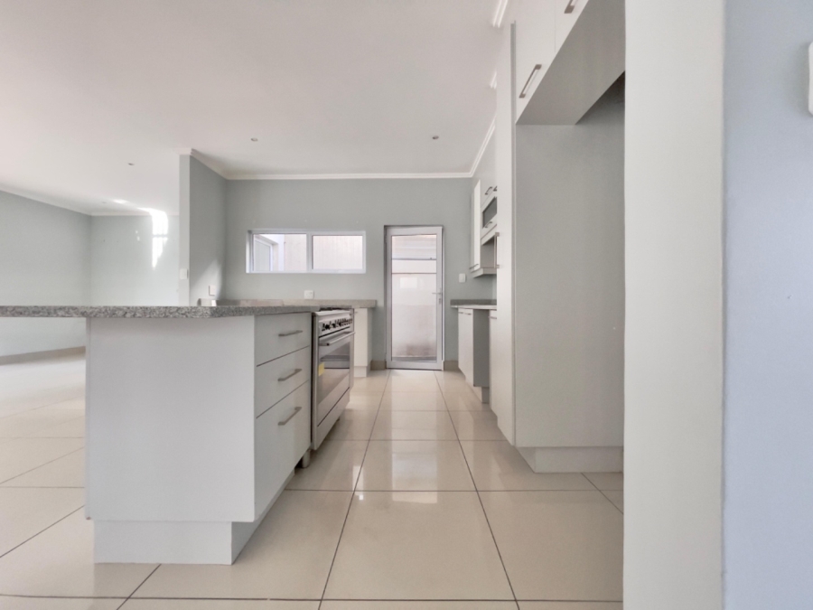 3 Bedroom Property for Sale in Bryanston Gauteng