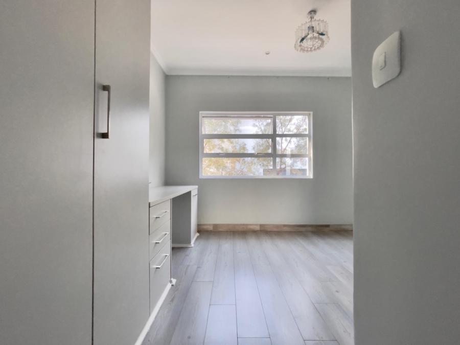 3 Bedroom Property for Sale in Bryanston Gauteng