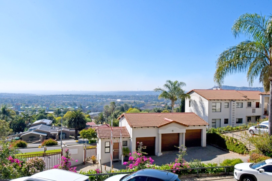 3 Bedroom Property for Sale in Constantia Kloof Gauteng