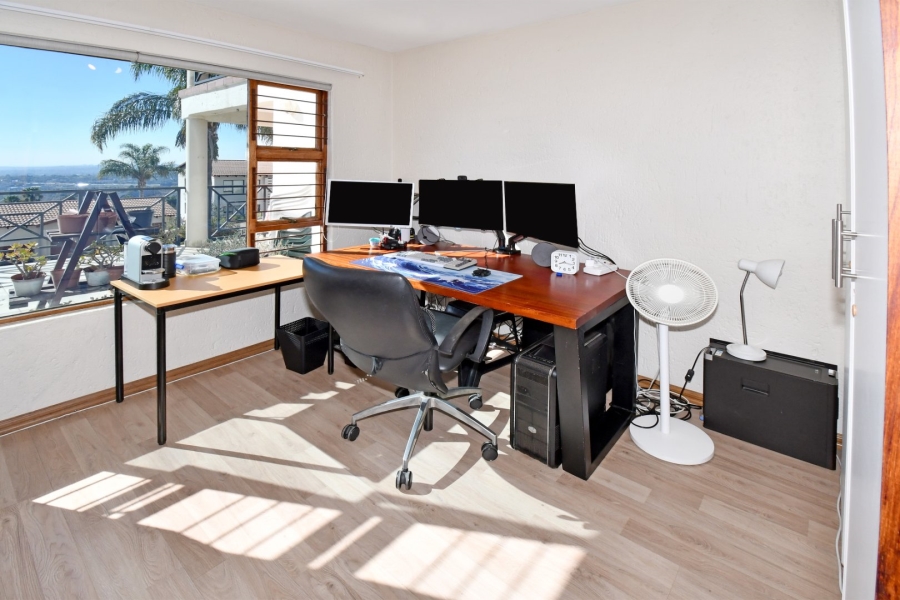3 Bedroom Property for Sale in Constantia Kloof Gauteng