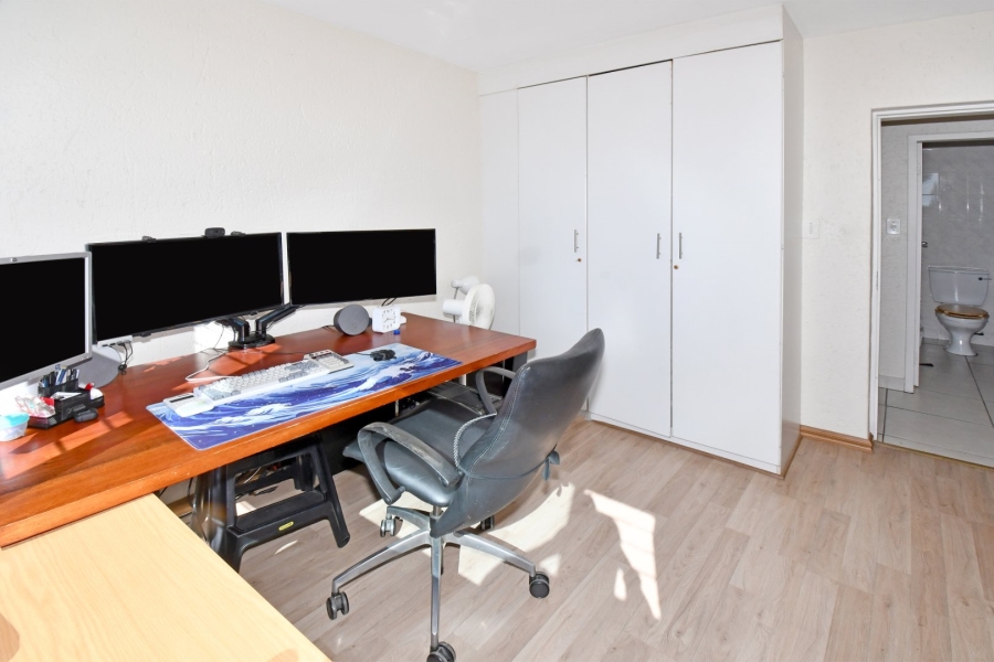 3 Bedroom Property for Sale in Constantia Kloof Gauteng