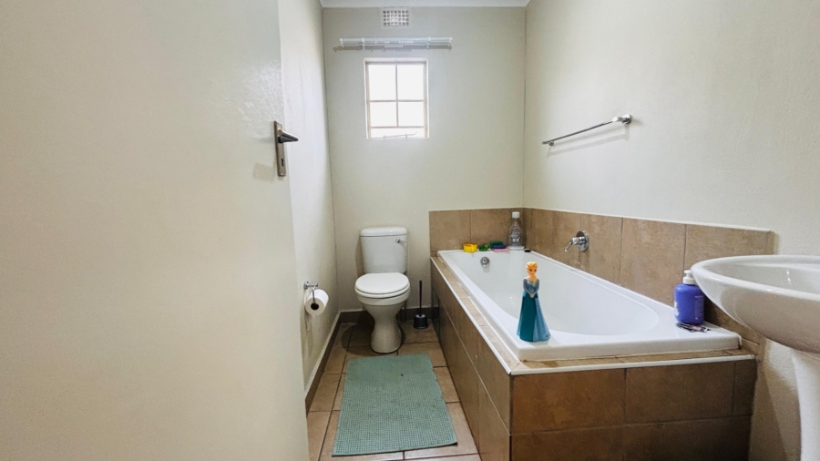 3 Bedroom Property for Sale in Sky City Gauteng