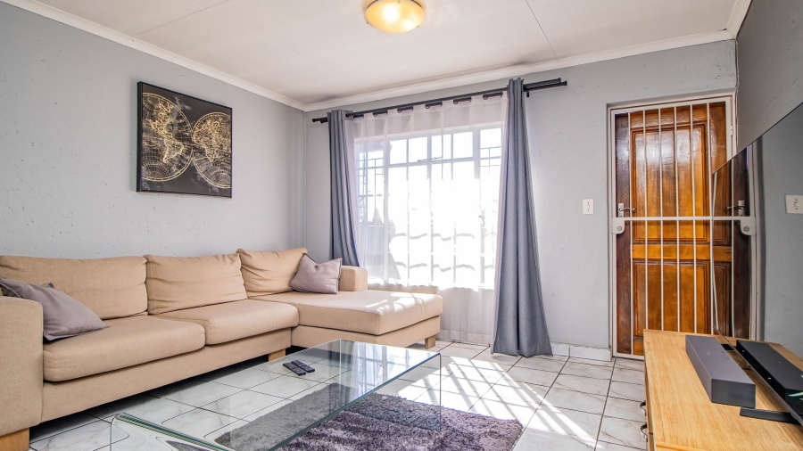 2 Bedroom Property for Sale in Eden Glen Gauteng