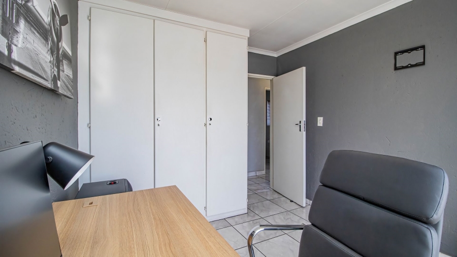 2 Bedroom Property for Sale in Eden Glen Gauteng