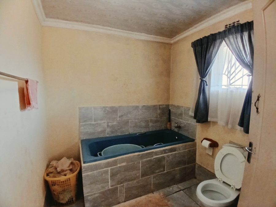  Bedroom Property for Sale in Tsakane Ext 15 Gauteng