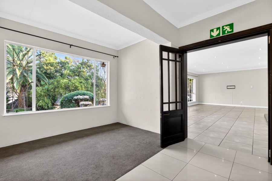 To Let 12 Bedroom Property for Rent in Bryanston Gauteng
