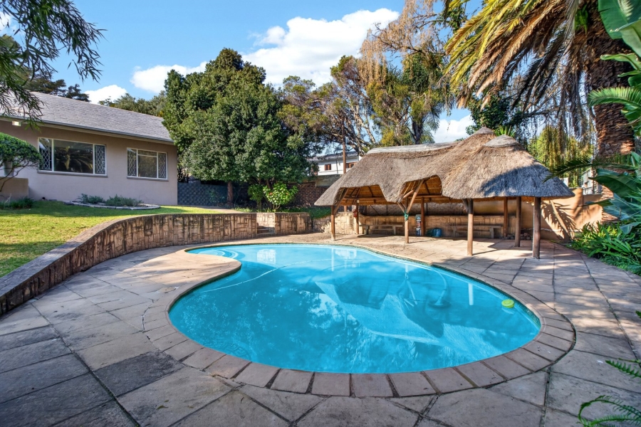 To Let 12 Bedroom Property for Rent in Bryanston Gauteng