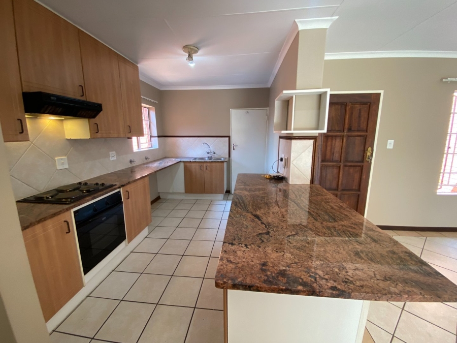 To Let 2 Bedroom Property for Rent in Moreleta Park Gauteng