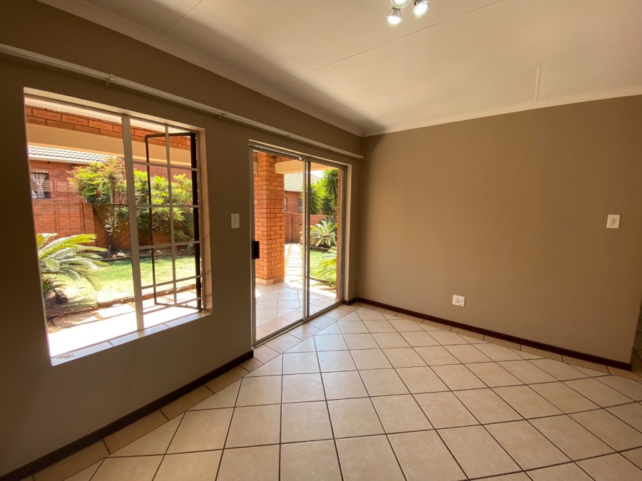 To Let 2 Bedroom Property for Rent in Moreleta Park Gauteng