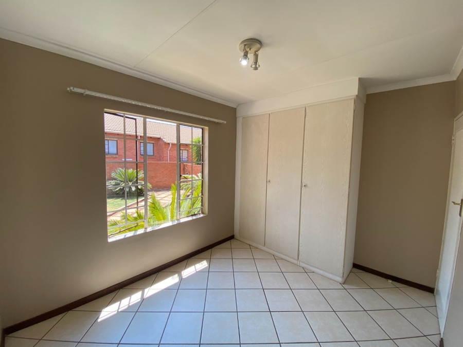 To Let 2 Bedroom Property for Rent in Moreleta Park Gauteng