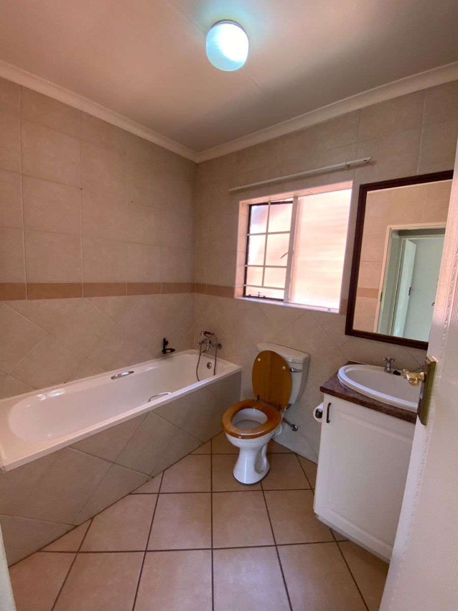 To Let 2 Bedroom Property for Rent in Moreleta Park Gauteng