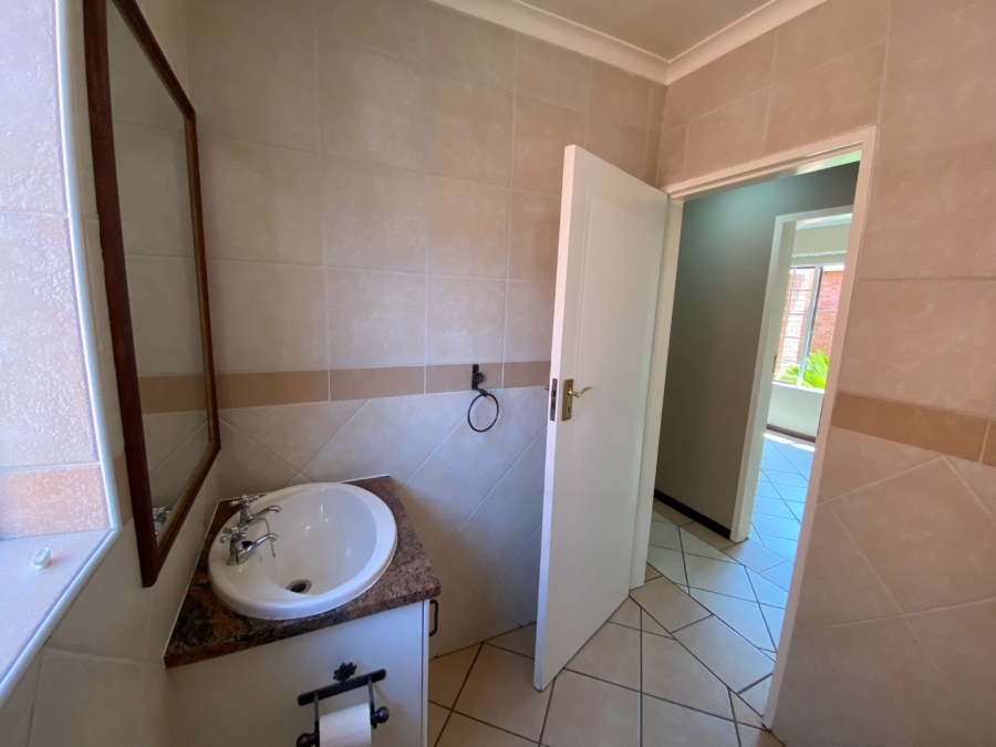 To Let 2 Bedroom Property for Rent in Moreleta Park Gauteng