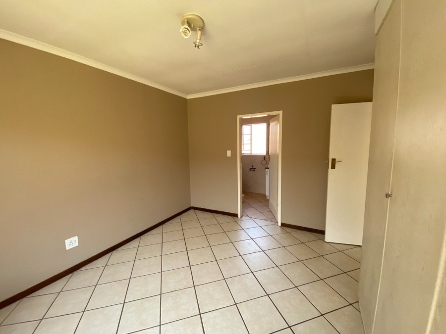 To Let 2 Bedroom Property for Rent in Moreleta Park Gauteng