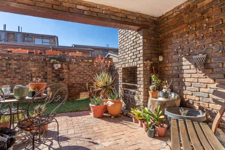 3 Bedroom Property for Sale in Florida Park Gauteng