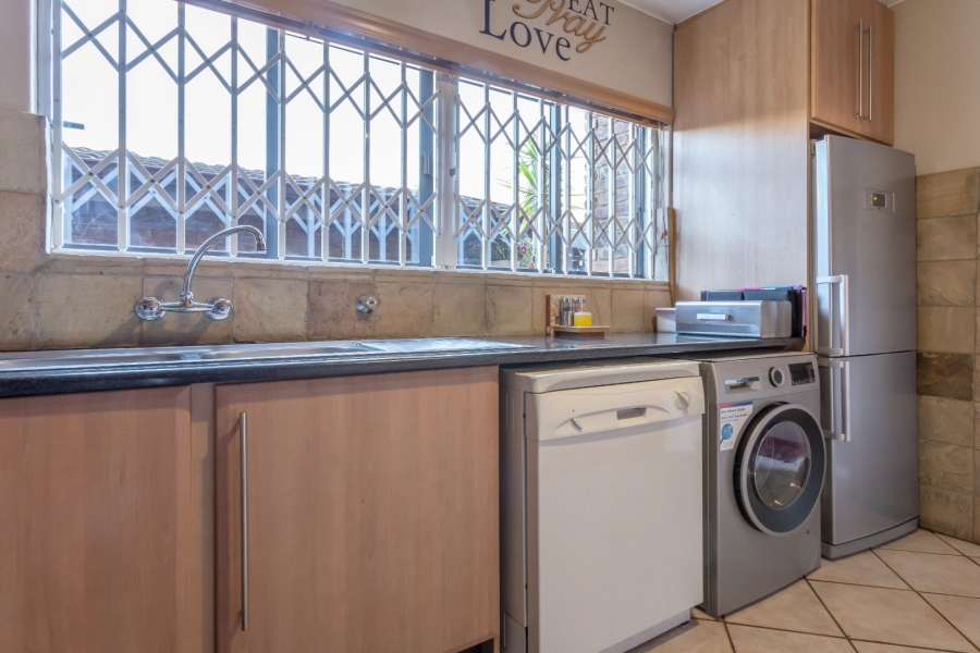 3 Bedroom Property for Sale in Florida Park Gauteng