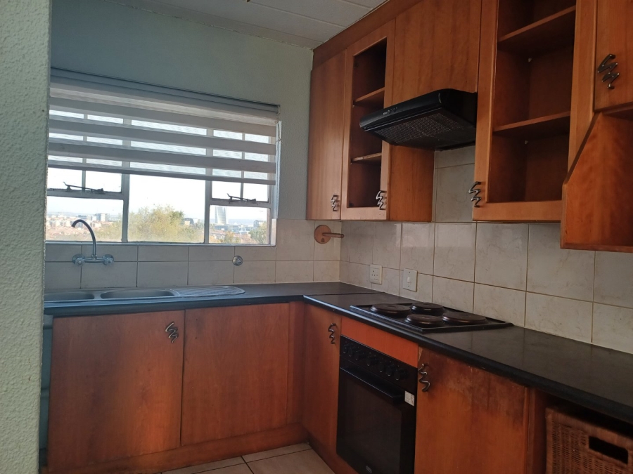 To Let 2 Bedroom Property for Rent in Halfway Gardens Gauteng