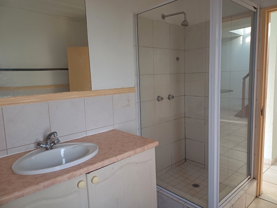 To Let 2 Bedroom Property for Rent in Halfway Gardens Gauteng