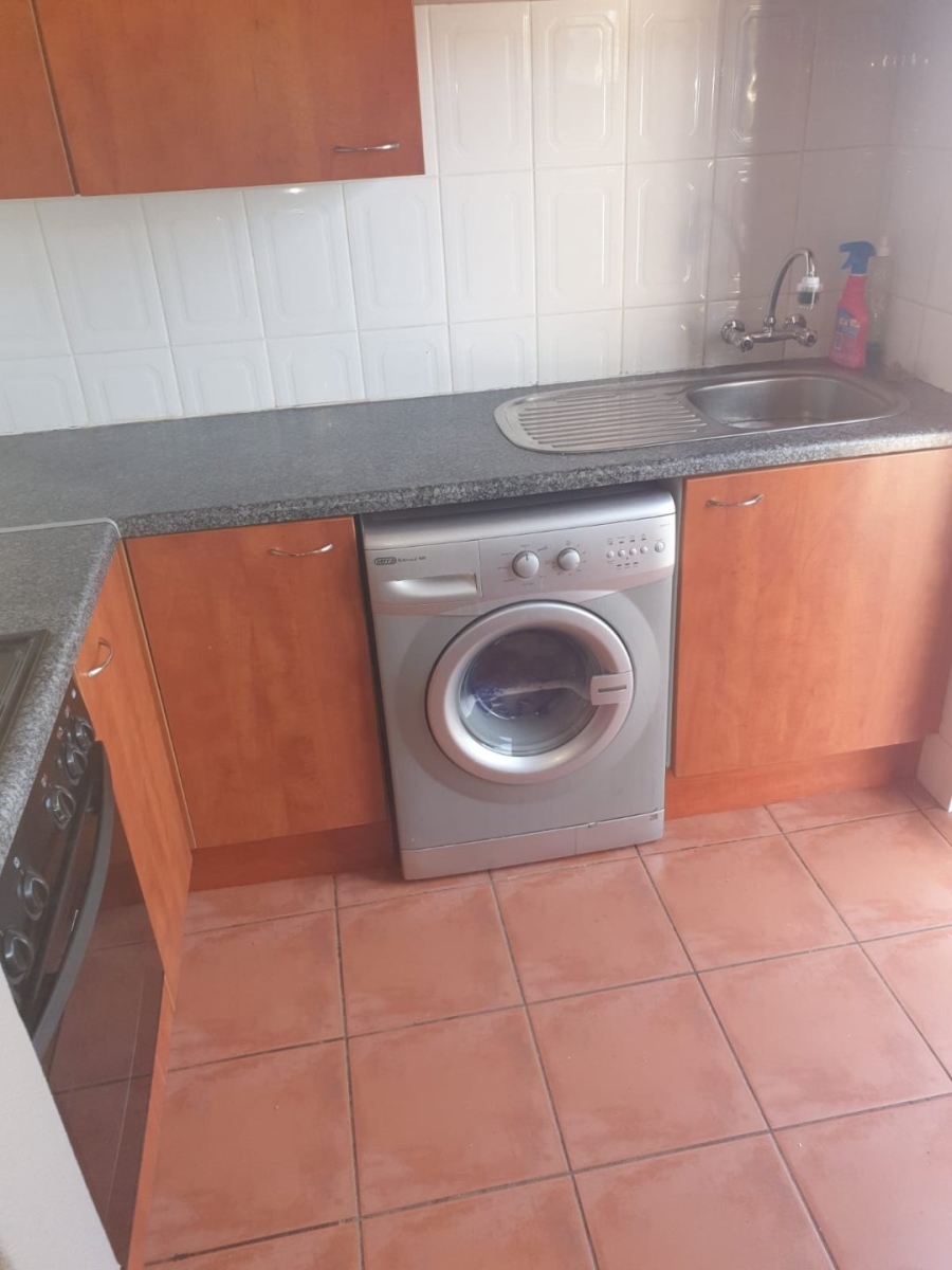 2 Bedroom Property for Sale in Sunninghill Gauteng