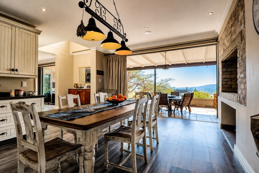 5 Bedroom Property for Sale in Copperleaf Estate Gauteng