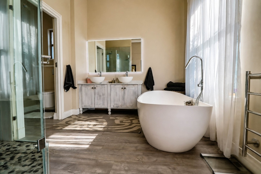 5 Bedroom Property for Sale in Copperleaf Estate Gauteng