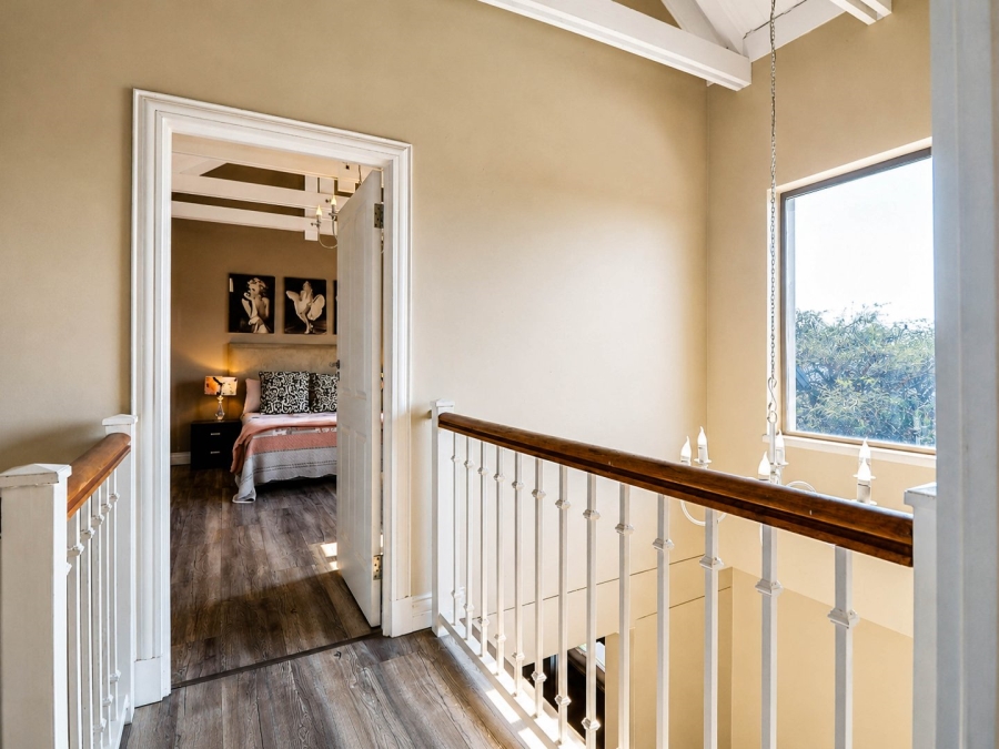 5 Bedroom Property for Sale in Copperleaf Estate Gauteng