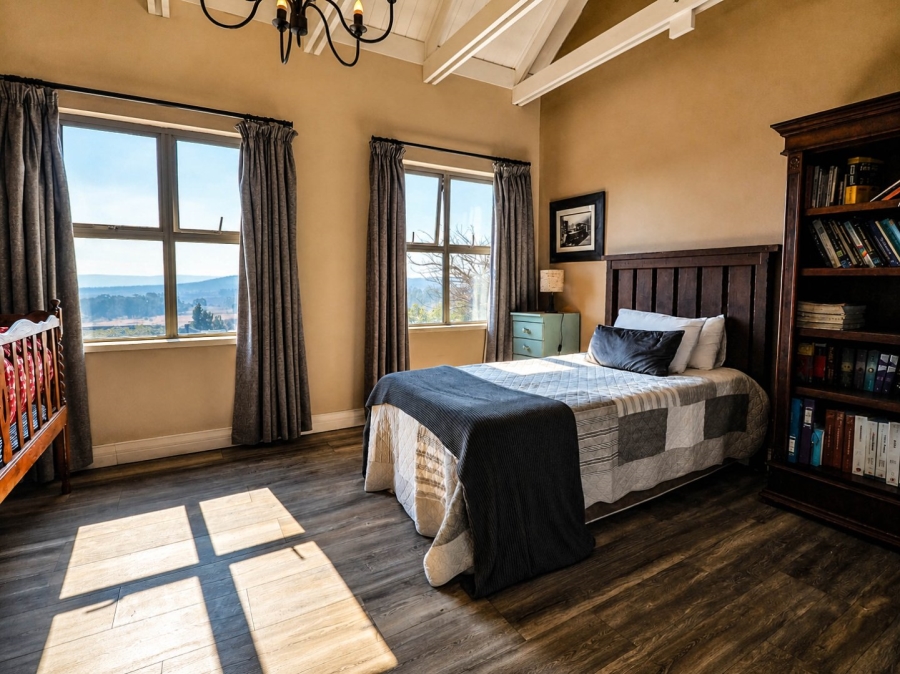 5 Bedroom Property for Sale in Copperleaf Estate Gauteng