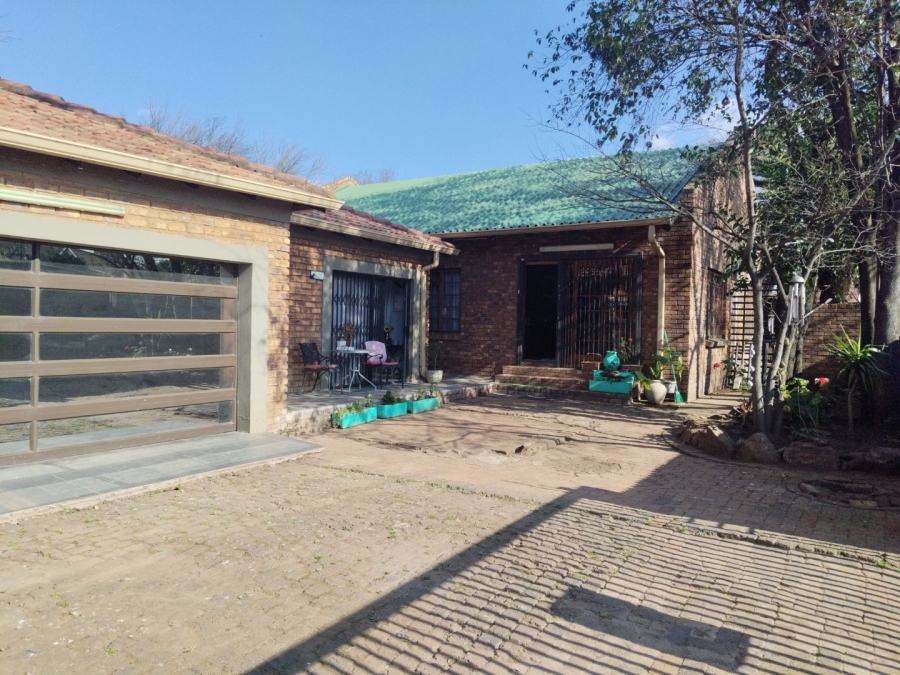 3 Bedroom Property for Sale in Rensburg Gauteng