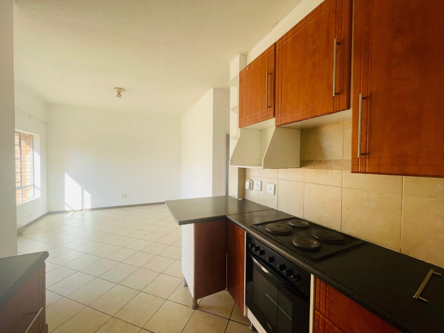 2 Bedroom Property for Sale in Erand Gardens Gauteng
