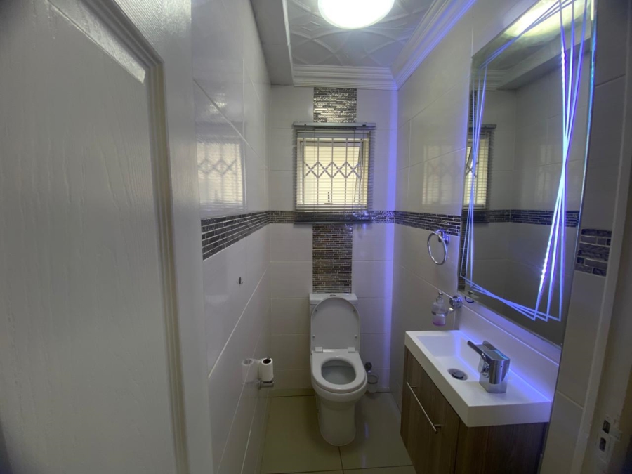 3 Bedroom Property for Sale in Leisure Bay Estate Gauteng